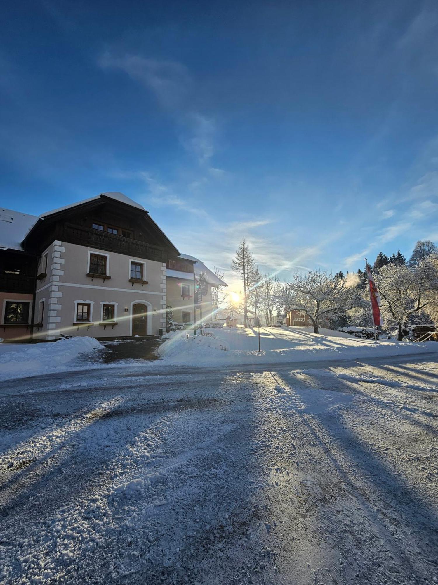 Landhotel Lacknerhof Mariapfarr Exterior photo